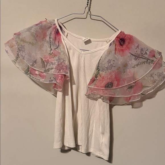 SHEIN Other - SHEIN White Top with Floral Sheer Sleeves